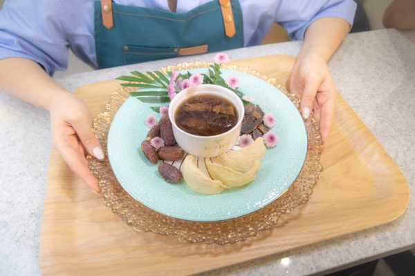 Concentrated Freshly Cooked Bird Nest With Korean Ginseng, Wolfberries And Date Palms 鲜炖浓缩燕窝（精力6年韩国泡参20年，枸杞，精选椰枣) - Image 3